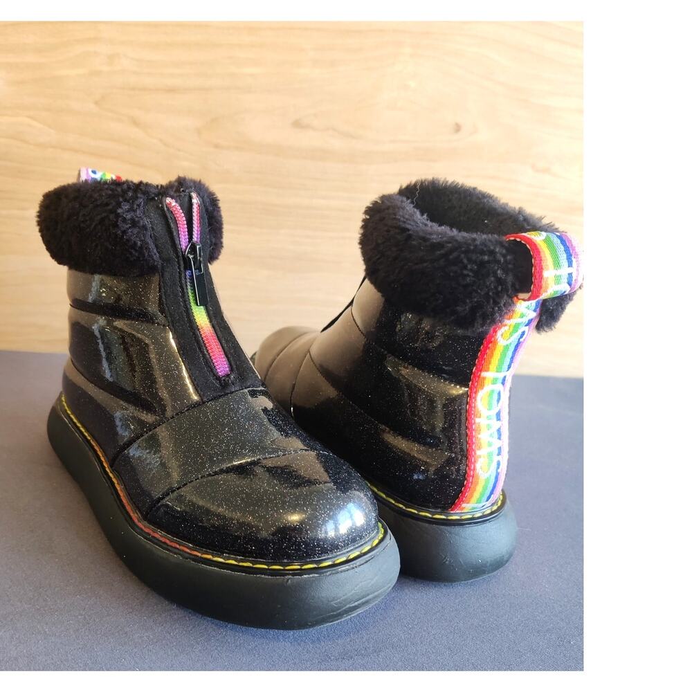 Toms women’s Glitter‎ Sherpa Lined Black Boots Rainbow Size 6.5M